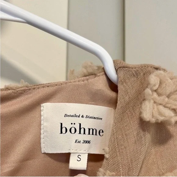 Beige top from Bohme boutique - Picture 3 of 3